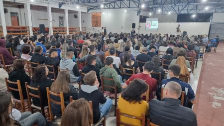 Comunidade participa de Palestra
