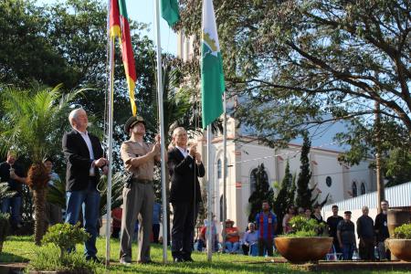 Desfile Cívico em homenagem a Pátria